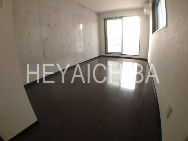 リガーレ上野池之端の居間・リビング