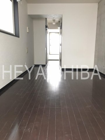 リガーレ上野池之端の居間・リビング