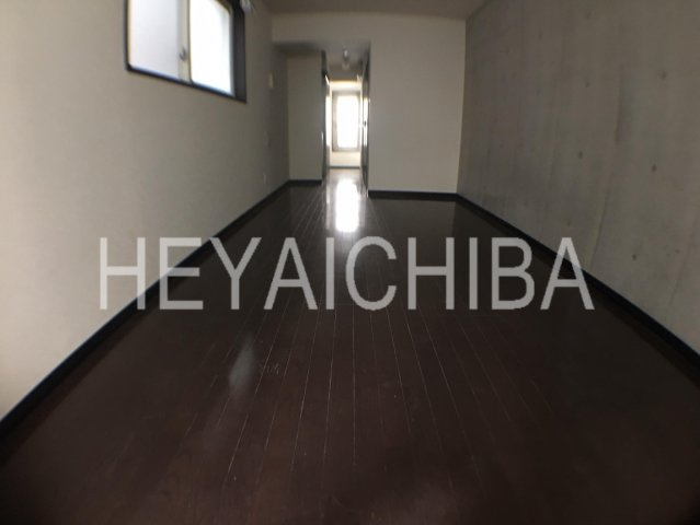 リガーレ上野池之端の寝室