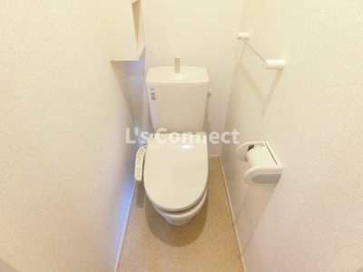 【トイレ】 | りんりんハウス　とちの木 | 温水洗浄便座付きのトイレ。