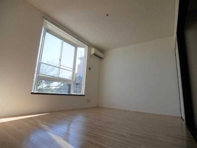 アルタヒルのその他