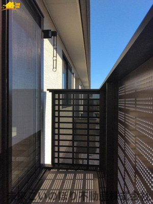 【バルコニー】 | Dog wood | 陽当たり良好なバルコニーです