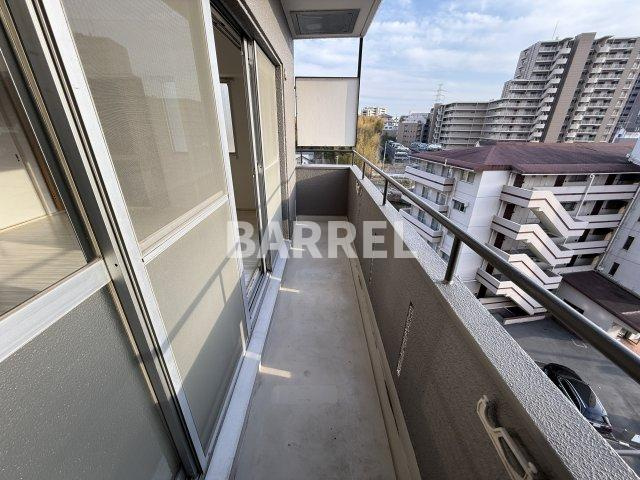 エクセレント緑地公園のバルコニー