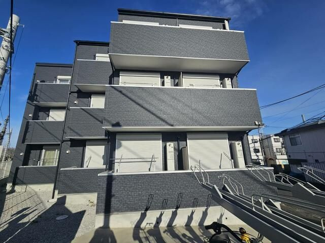 アジュール新秋津