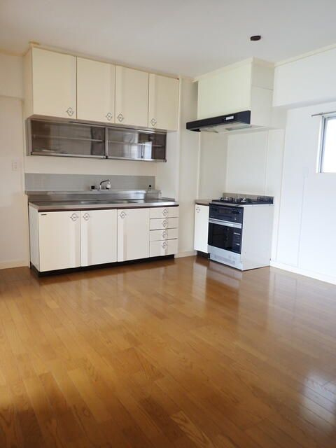 ファーストエバーグリーンビルのキッチン