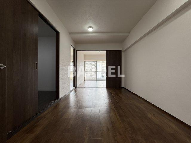 ローズコーポ千里C棟の居間・リビング