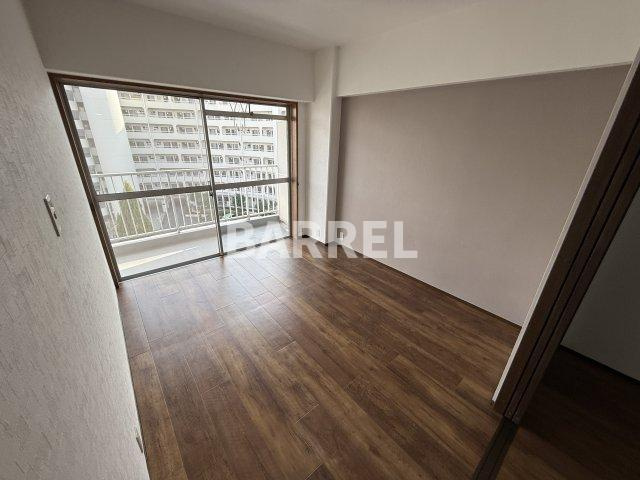 ローズコーポ千里C棟の洋室