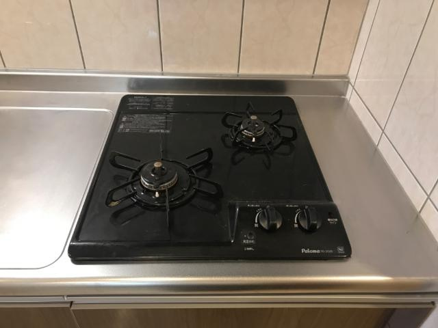 Ｓｕｚｕｒａｎ　Ｓｔｒａｄａのキッチン|ガスコンロ