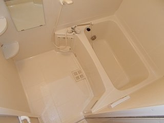 アイオーラⅡの浴室|きれいなお風呂です