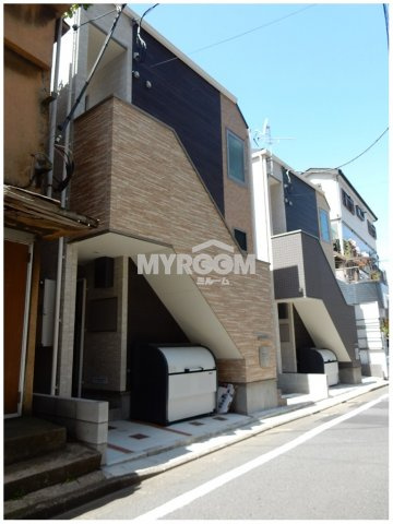 ハーモニーテラス上落合のエントランス|出入り口