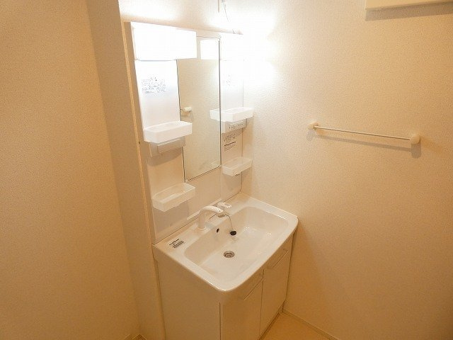 アルバⅡの洗面所|コンパクトで使いやすい洗面所