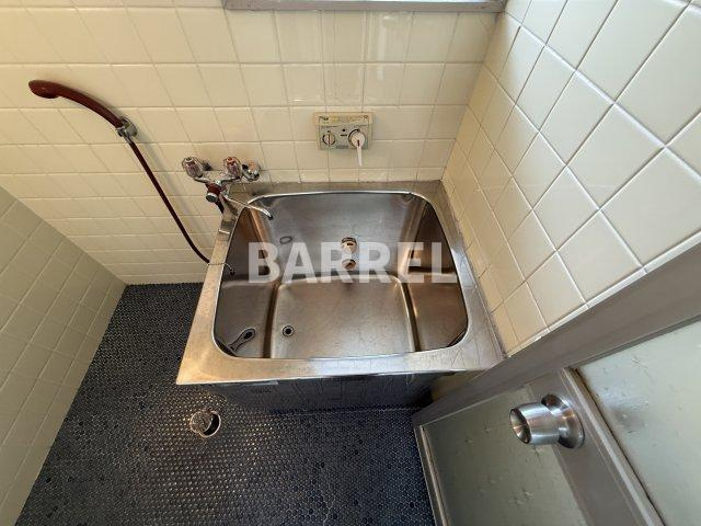 中村マンションの浴室