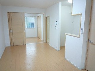 プリムローズの居間・リビング|こちらのリビングで趣味の時間をお楽しみください