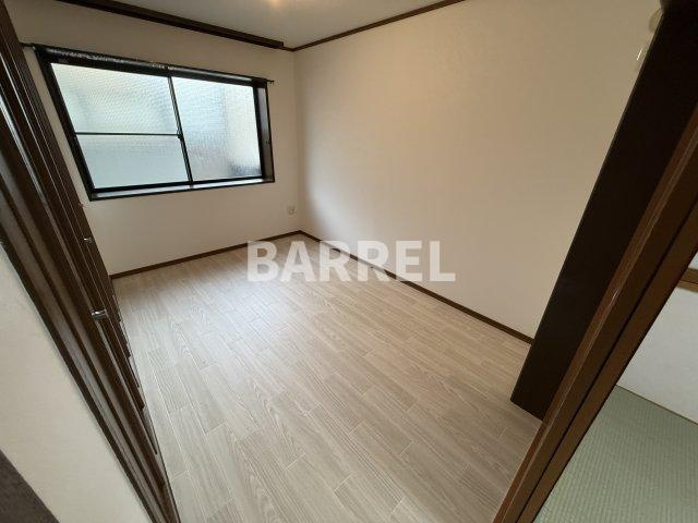 ハイツ西田の寝室