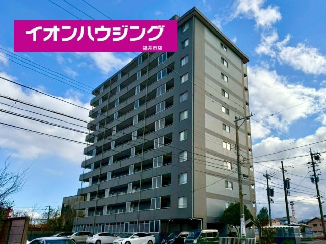セシーズ福井越前花堂