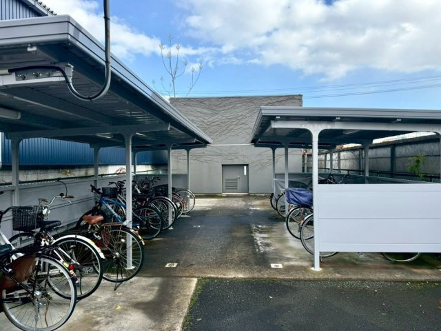 セシーズ福井越前花堂
