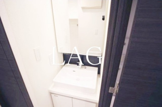 【洗面所】 | レオンコンフォート西新橋 | 洗面台です。