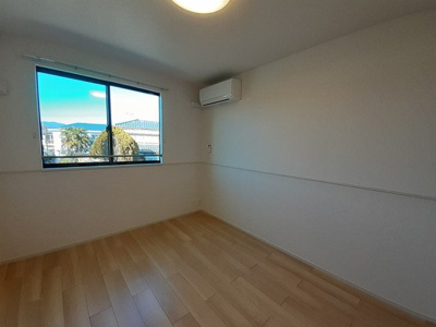 【内装】 | プルミエール・Ｍ | 明るい色調の室内です