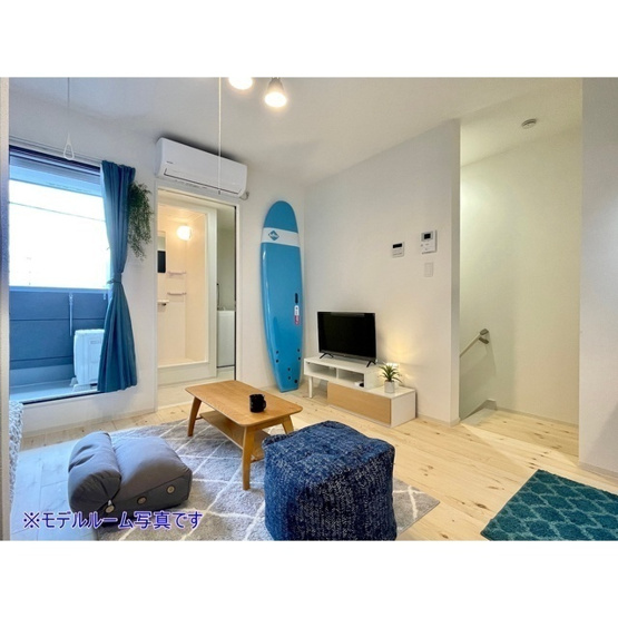 【居間・リビング】 | Ｋｕｍｕｋａｈｉ　Ｔｅｒｒａｃｅ | ☆洋室8.1帖(モデルルーム写真)