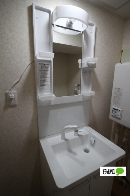 リブグリーンロードの洗面所