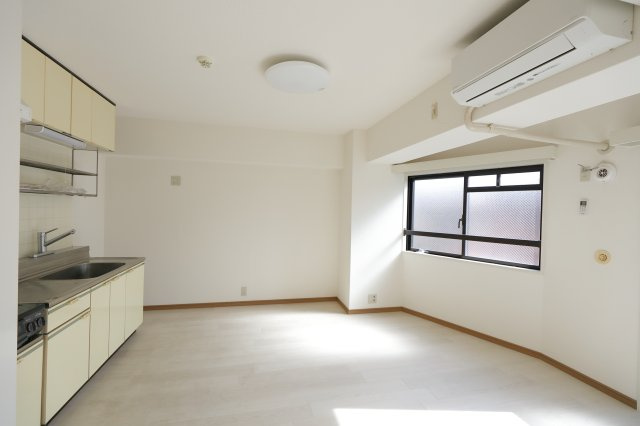 ラレーブ金町の居間・リビング