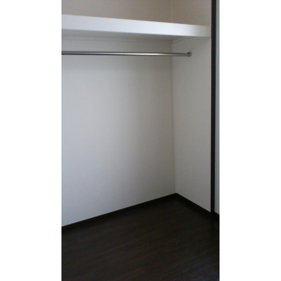 【収納】 | ドミール西台 | 2.3帖の納戸付。たっぷり収納できますよ。