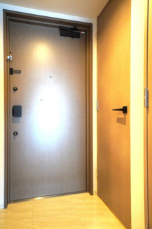 【玄関】 | Ｊ．ＧＲＡＮ　Ｃｏｕｒｔ　品川西大井ＥＡＳＴ | ※写真は同タイプ住戸です。