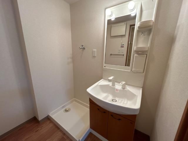 Ｆ・ロッシュの洗面所|洗髪洗面化粧台