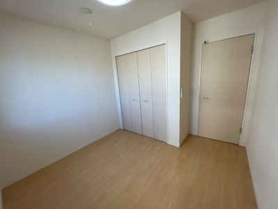 【寝室】 | ディモア | 寝室