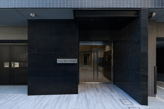 プライムブリス上野元浅草のエントランス