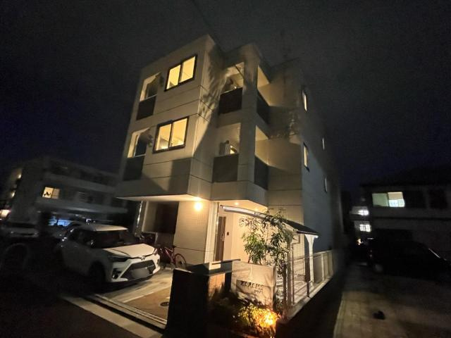 KLALISS（クラリス）の外観|外観写真（夜）