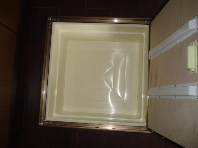 サザンライトの収納|床下収納