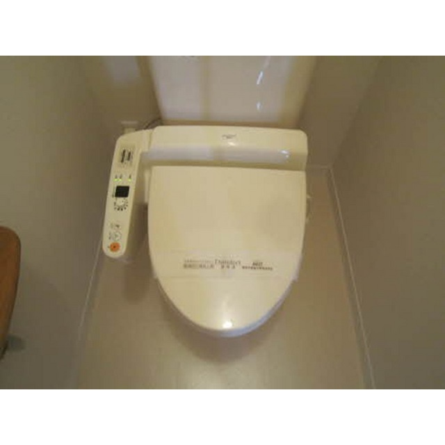 瑞穂市牛牧のアパートのトイレ