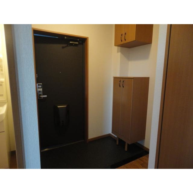 サブリナ２１の玄関