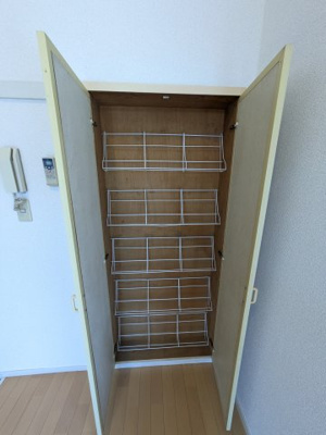 【収納】 | ホワイトヒルズ | ちょっとした収納スペースも充実しています