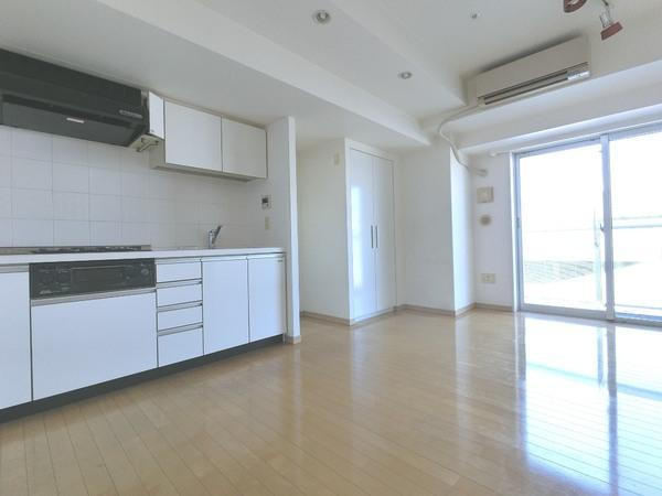 【居間・リビング】