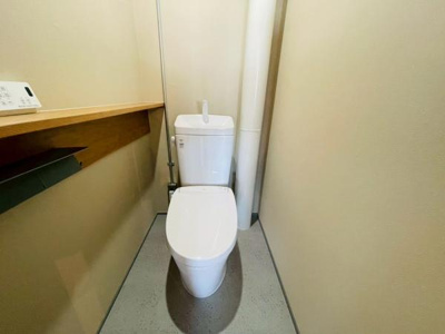 【トイレ】 | サンピア久米田 | 温水洗浄機能付きの便座です♪