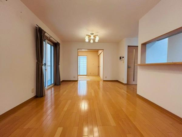 【居間・リビング】