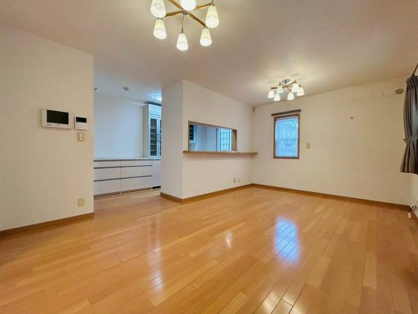 【居間・リビング】