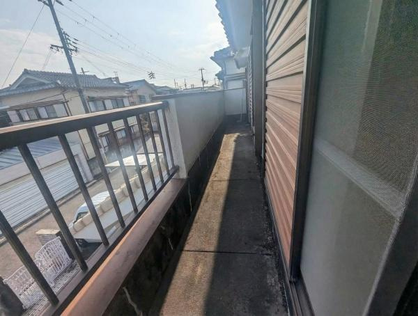 【バルコニー】