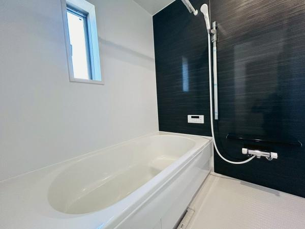 【浴室】 | 写真は同社施工例です。