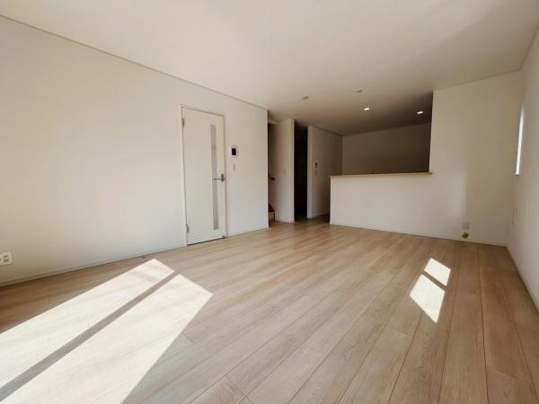 【居間・リビング】 | 写真は同社施工例です。