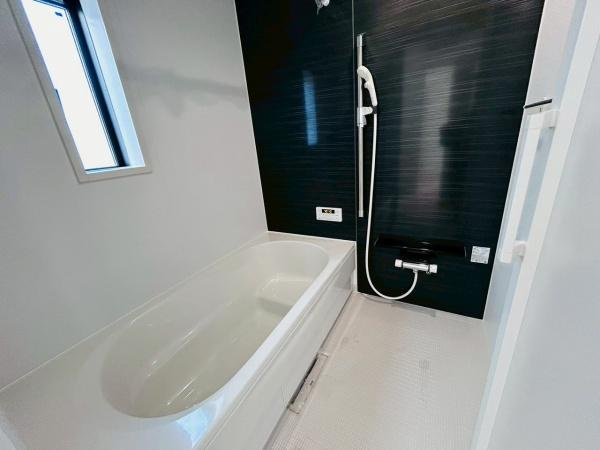 【浴室】 | 写真は同社施工例です。