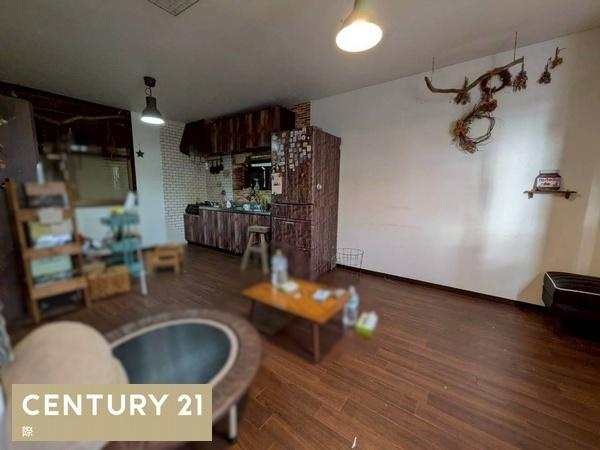 和歌山市伝法橋南ノ丁　中古戸建の居間・リビング