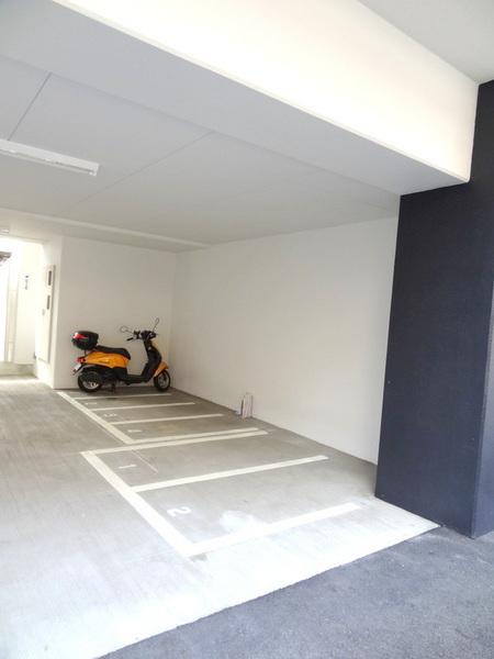 インザライフ大正RESIDENCEの駐車場|★バイク置き場も有ります★