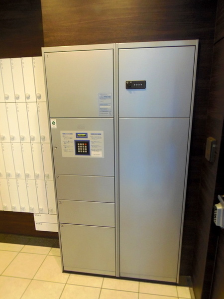 エステムコート難波ウエストサイド４ザ・フォースのエントランス|★宅配BOX完備★