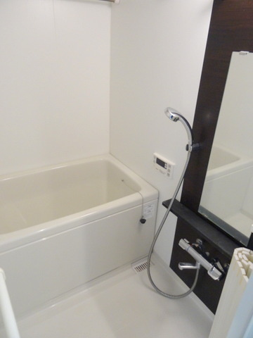 エステムコート難波ウエストサイド４ザ・フォースの浴室|★浴室乾燥機★