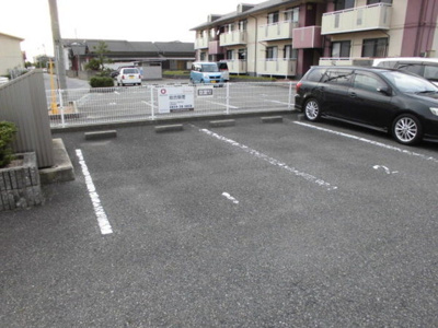 【駐車場】 | プリムローズ２