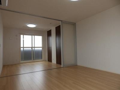 【洋室】 | プレジャースクエア３