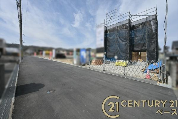 リーブルガーデン矢田町 ２号棟 ／新築一戸建の前面道路含む現地写真|■現地撮影写真■前面道路は広々６ｍ！お車の出し入れもラクラクです！
